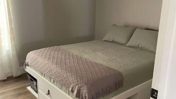 4 chambres, bureau, fer et planche à repasser, Wi-Fi gratuit