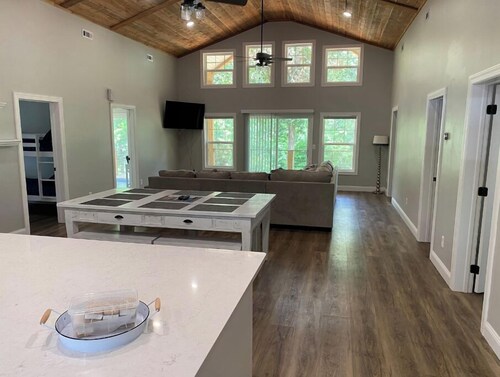 Enjoy "The Lake Life" at Kentucky Lake!