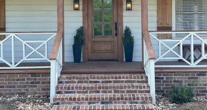 Walk to the River or Downtown. One block from Cameron Park. 1 Mile to Silos!