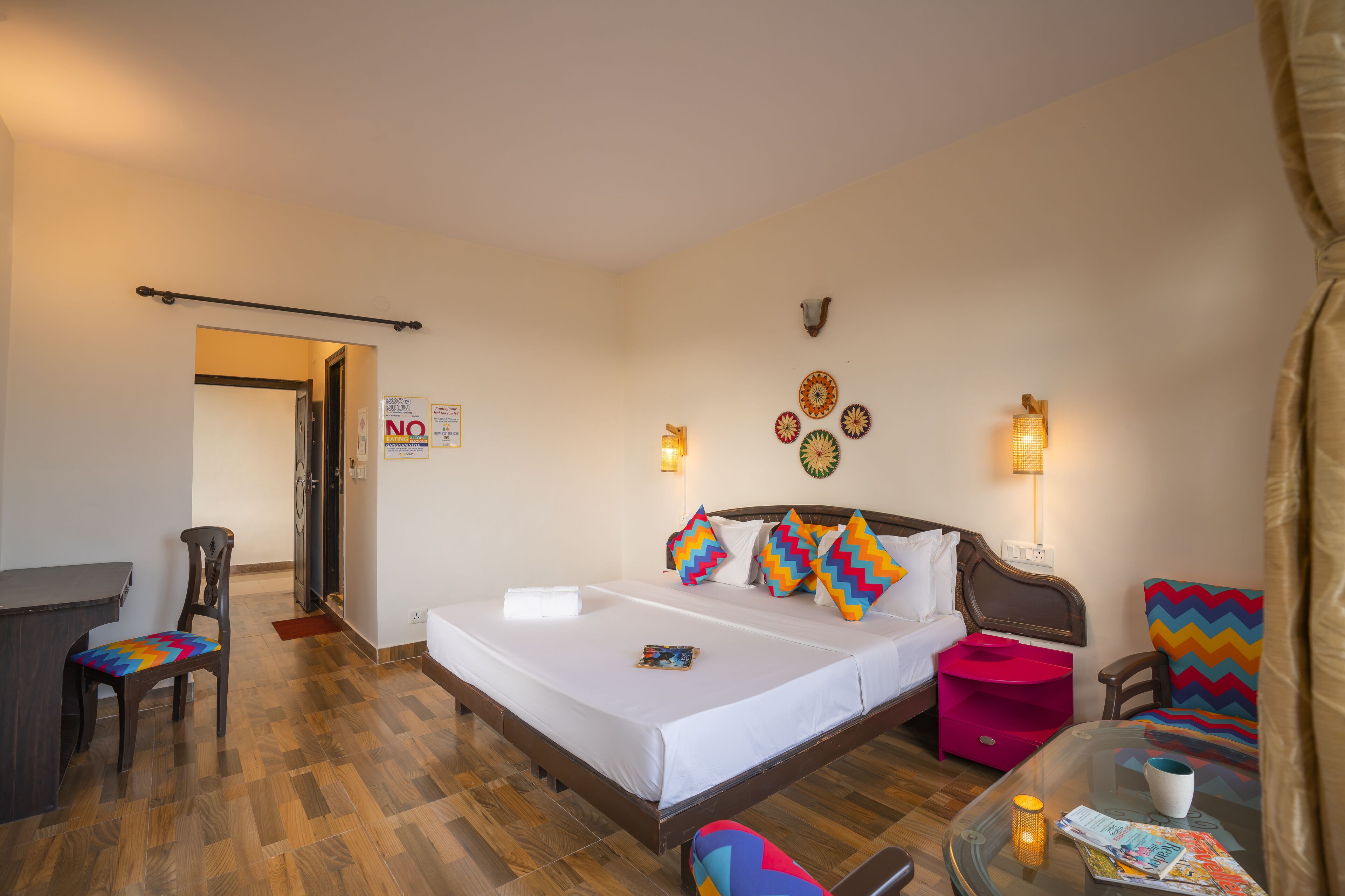 Deluxe Double Private Room With Ensuite Bathroom | Free WiFi, bed sheets