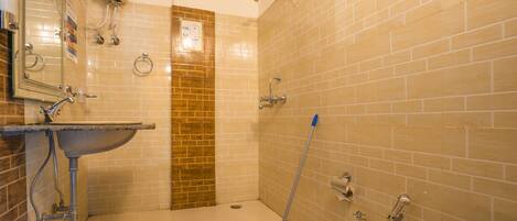 Shower, towels