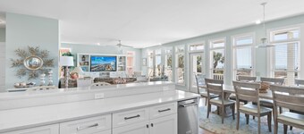 "Clippers Ocean Spray" - Oceanfront Home w/ Private Pool, 6 Bedrooms / 6 Bathrooms, Updated 2022