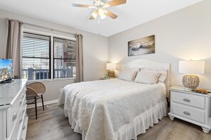 2 bedrooms, free WiFi - "Waters Edge 429-D" - Oceanfront Condo w/ Community Pool, 2 Bedrooms / 2 Bathrooms (Holden Beach)