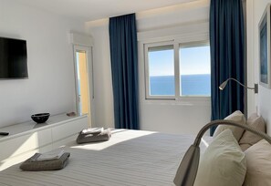 2 عدّة غرف نوم ومكواة/لوح كي وواي فاي مجانًا وملاءات أسرّة