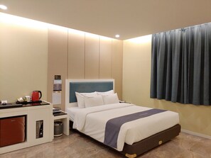Quarto (8py, Couple) | Wi-Fi de cortesia, roupa de cama