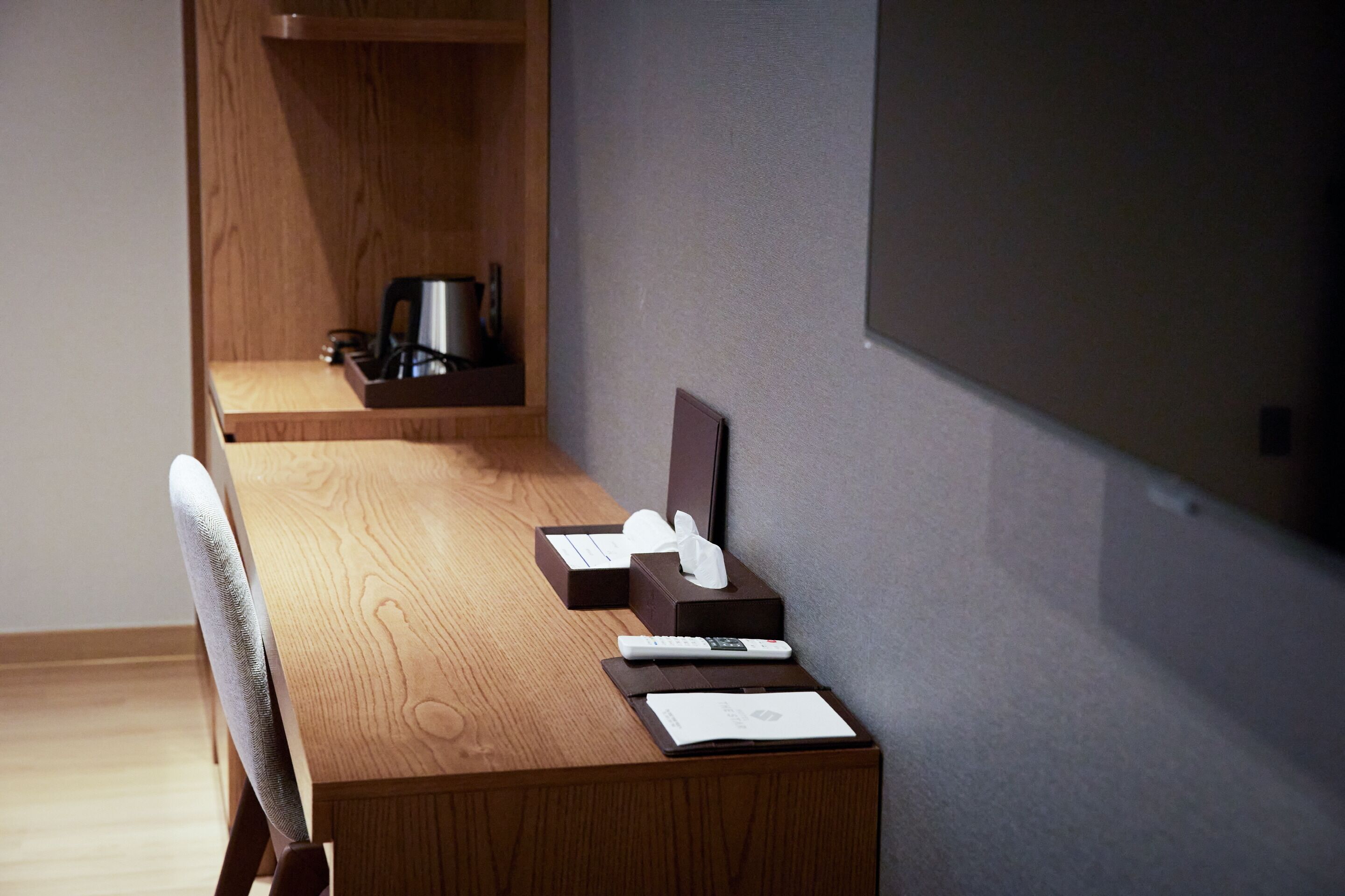 premium deluxe room | room amenity