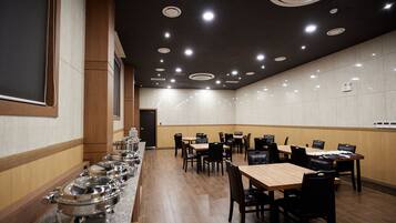 Colazione a buffet, servita tutte le mattine (12000 KRW a persona)