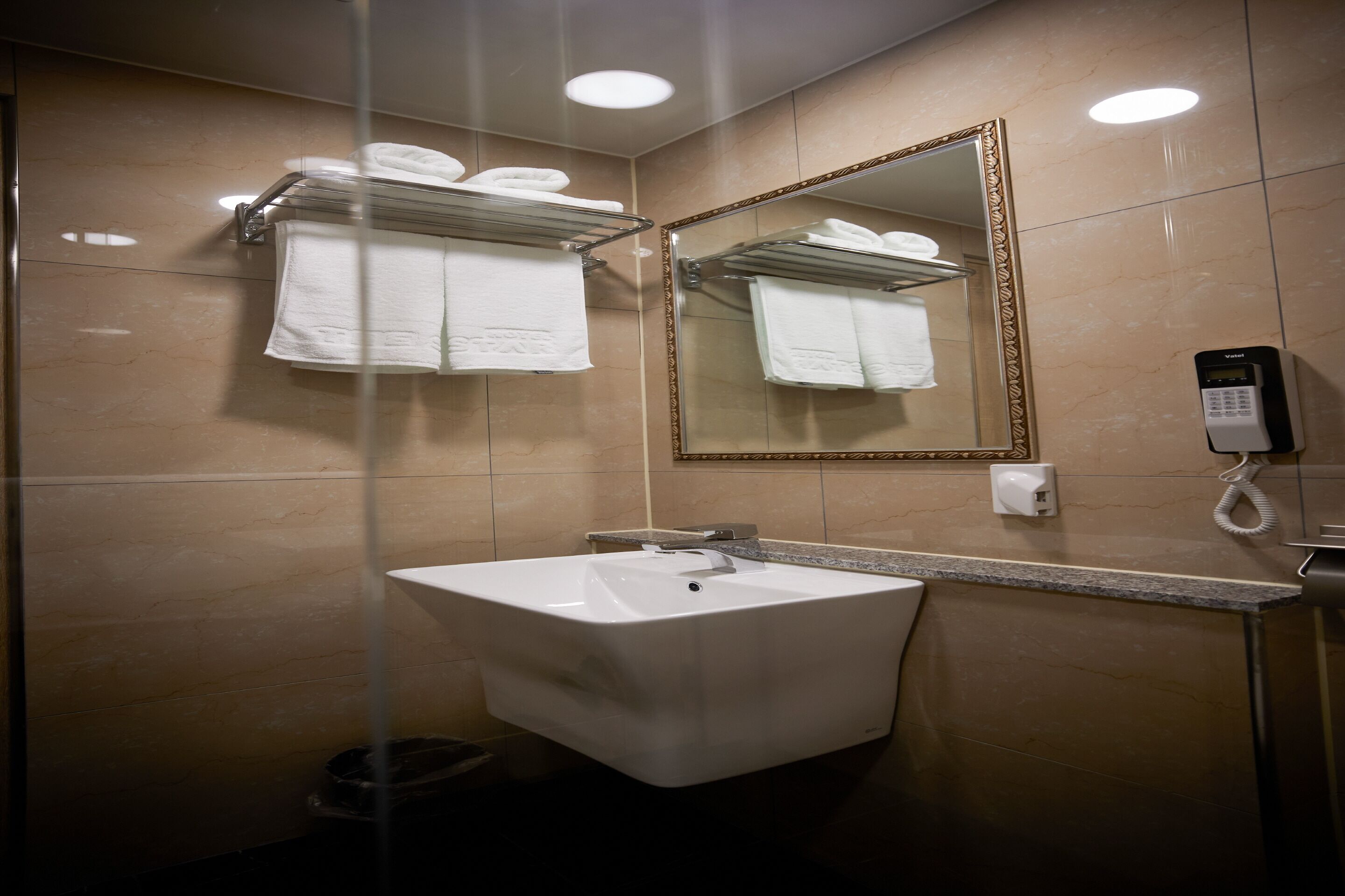 standard room | room amenity