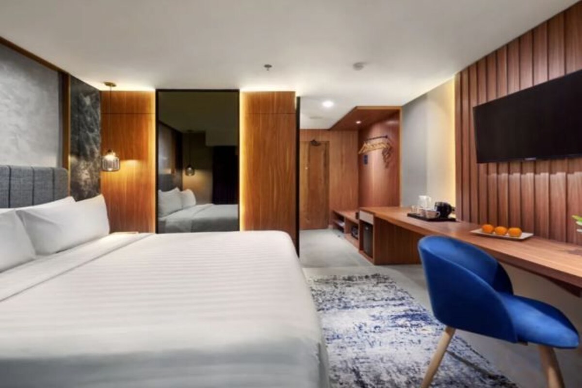 Premier Room