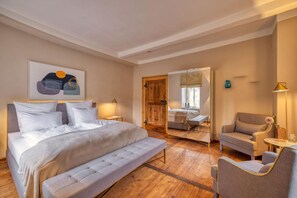 Room - Gutsverwaltung Schloss Eyrichshof (Ebern)