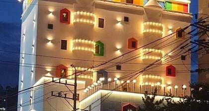 Almond Kids Hotel