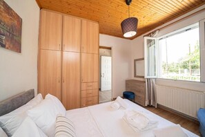 4 Schlafzimmer, Bügeleisen/Bügelbrett, kostenloses WLAN