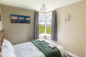 3 Schlafzimmer, Bügeleisen/Bügelbrett, WLAN, Bettwäsche