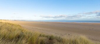 Ground Floor Beachfront Apartment, Amazing Views