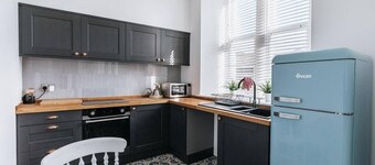 ST MARYS APARTMENT // 1 BEDROOM MODERN ACCOMMODATION IN THE MARKET TOWN PENISTON