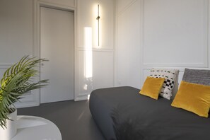 In-room safe, desk, blackout curtains, free WiFi - Camplus Hotel Roma Centro (Rome)