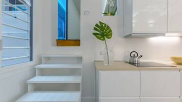 Mikrowelle, Ofen, Herdplatte, Geschirrspüler