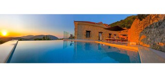 Luxury villa with private infinity  pool