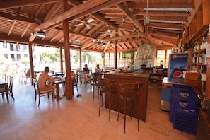 Baari (majoituspaikassa)