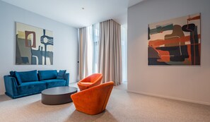 EPISODE SPECIAL | Living area