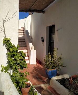 House | Exterior detail