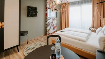 Hypo-allergenic bedding, in-room safe, desk, laptop workspace
