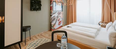 Hypo-allergenic bedding, in-room safe, desk, laptop workspace