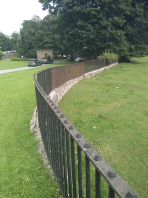 Property grounds - Classically inspired lodge set in own grounds adjacent to Morritt Arms & Spa (Greta Bridge)