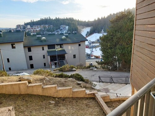 Lovely T2 Cabin Apartment with superb mountain views