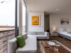 Televisión y oficina