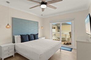 3 bedrooms, desk, iron/ironing board, free WiFi - Spacious Beachfront 3 Bedroom! (Destin)