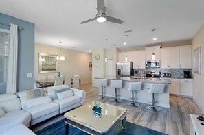 Living room - Storey Lake 4 Bedroom Townhome 4 Townhouse by RedAwning (Kissimmee)