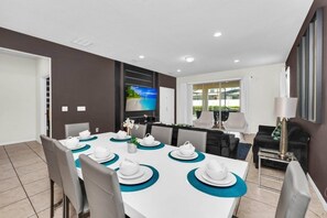 Villa, Multiple Bedrooms | Dining