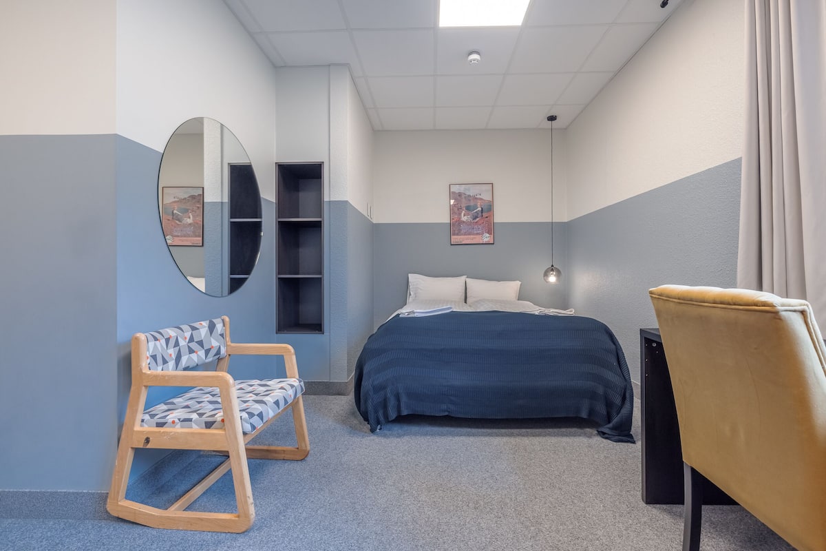 Premium Triple Room with 1 Double Bed and 1 Single Bed | 办公桌、隔音、熨斗/熨衣板、免费 WiFi