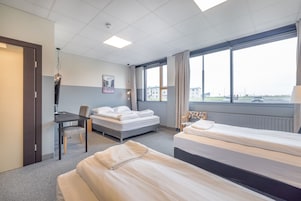 Skrifborð, hljóðeinangrun, straujárn/strauborð