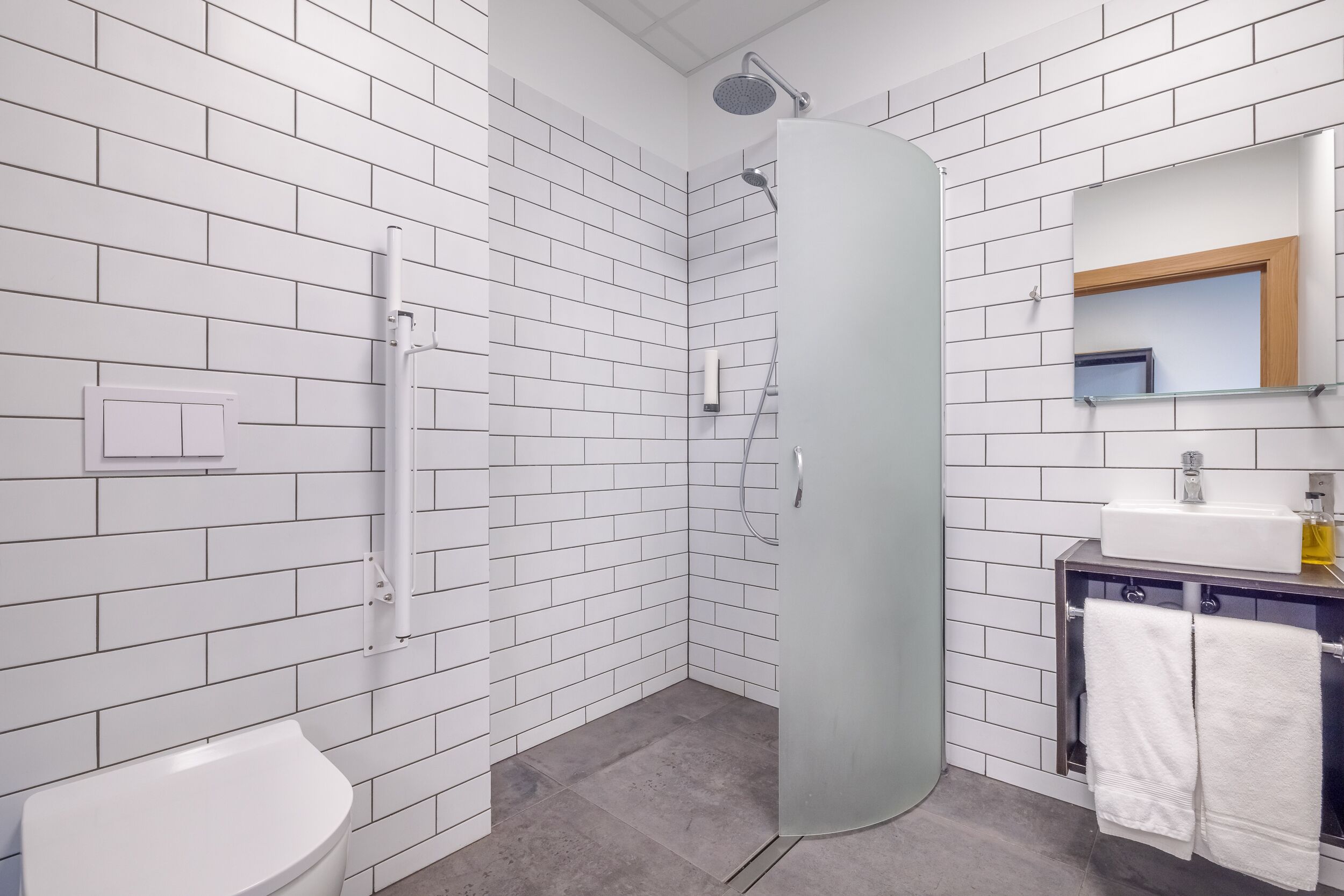 family quadruple room, accessible, private bathroom | bathroom | shower, towels