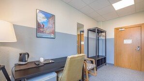Unclassified image, 3 of 43, button - ABC Hotel by Reykjavik Keflavik Airport (Reykjanesbær)