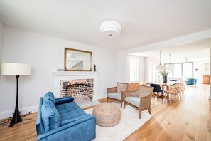 تلفزيون ذكي، كُتُب