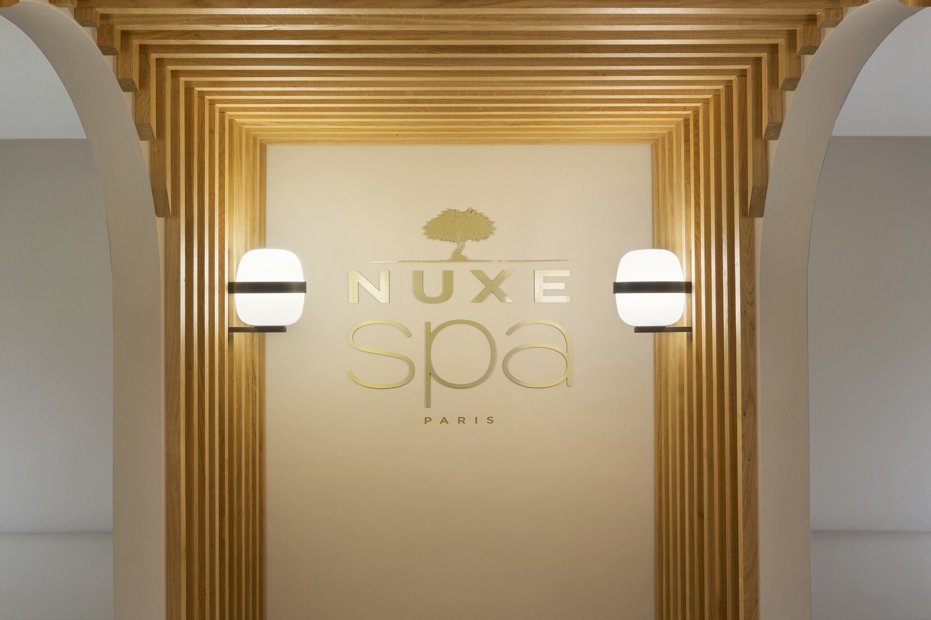 Couples treatment rooms, sauna, steam room, massages