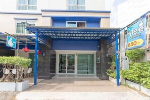 Exterior detail - By Dee at Jomtien (Pattaya)