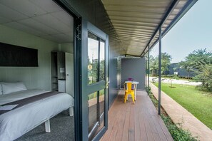 Double Room | Terrace/patio - Sleepover Komatipoort (Nkomazi)