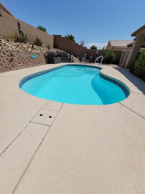 Pool - Perfect for families with friends, Pool (Fort Mohave)