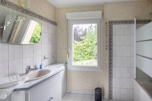 Hair dryer, towels - Le Clos Saint-Pierre - Piscine privée (Poilley)