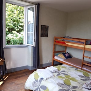 Family Quadruple Room, Ensuite (n°3) | 1 bedroom - Chambres D'hôtes Condat (Condat-sur-Ganaveix)