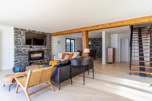 Villa, 5 Bedrooms, Private Pool, Ocean View | Living area