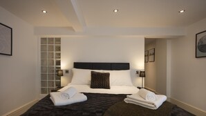 3 Schlafzimmer, Bügeleisen/Bügelbrett