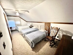 4 Schlafzimmer, Bügeleisen/Bügelbrett, WLAN, Bettwäsche