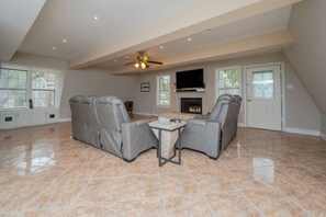 テレビ、Netflix、ストリーミングサービス