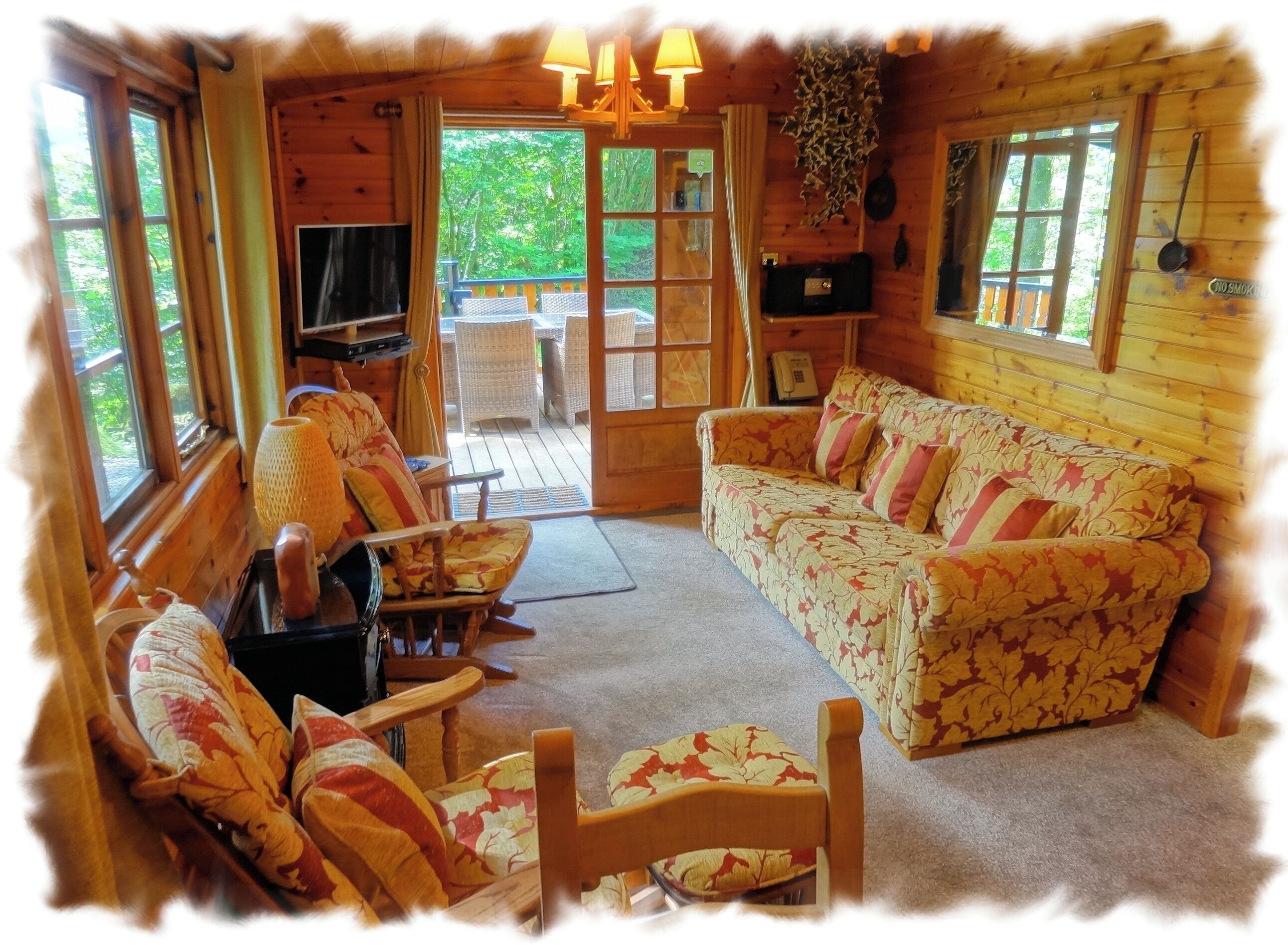 Smart-TV, videospill, bordtennis og bøker