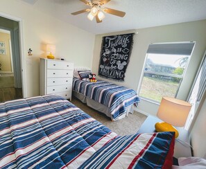 4 bedrooms, iron/ironing board, free WiFi, bed sheets